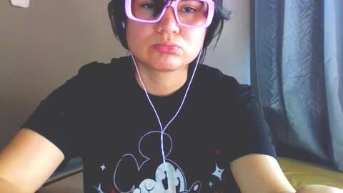 Snapshot of laurengirls1 chatting on 03.03.26 onlyfan laureng7 - 7 laureng2 online show from 03.03.26