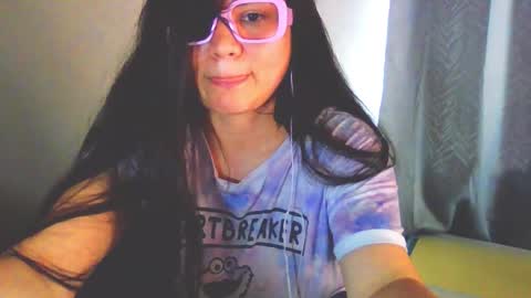 Snapshot of laurengirls1 chatting on 03.11.26 onlyfan laureng7 - 7 laureng2 online show from 03.11.26