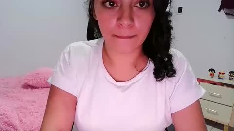 laurenhot94 online show from 01.15.26