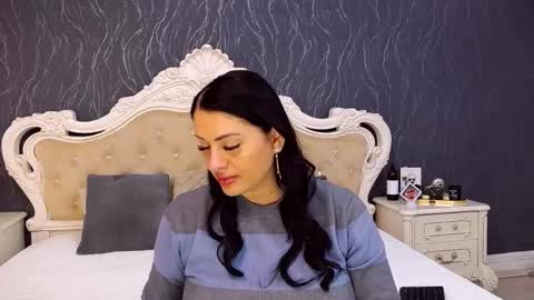 Laura online show from 12.01.25