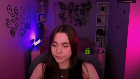 Snapshot of laurenmurrr chatting on 06.02.26 Laure online show from 06.02.26
