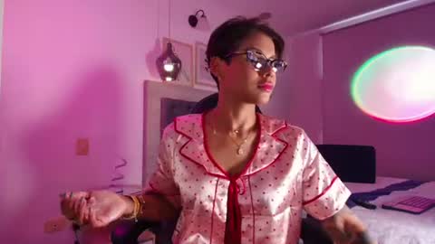 Lauren Saenz online show from 07.15.26
