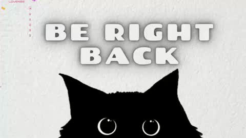 Snapshot of laurenth_foxy chatting on 09.25.25 lau online show from 09.25.25