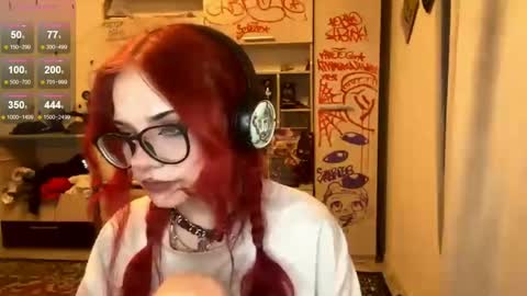 Snapshot of laurettecipro chatting on 06.03.26 Eva online show from 06.03.26