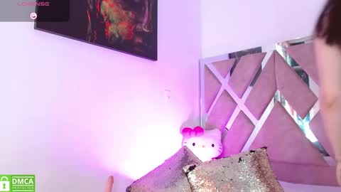 LauryMoons online show from 09.25.25