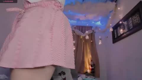 Lauu G online show from 12.18.24