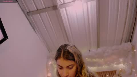 Lauu G online show from 12.31.24