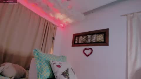 Lauu G online show from 01.28.25