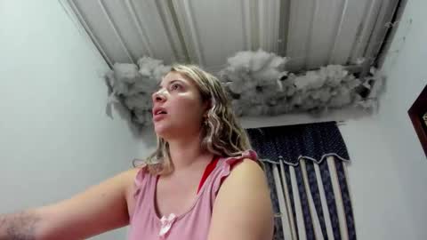 Lauu G online show from 02.12.26