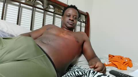 Snapshot of lavanderbrown chatting on 09.23.25 lavanderbrown online show from 09.23.25