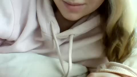 layannalea online show from 12.13.24