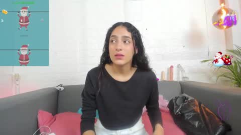 Layla online show from 12.29.24