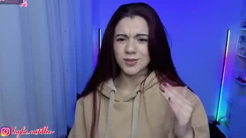 Snapshot of layla_castilloo chatting on 06.11.26 Layla online show from 06.11.26