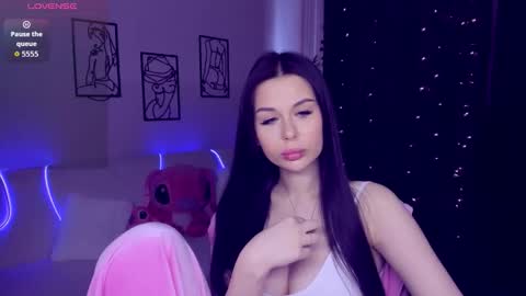 laylagreat online show from 09.28.25