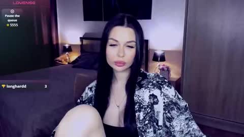 laylagreat online show from 12.01.25