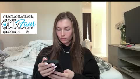 laylahlaylah1 online show from 01.11.26