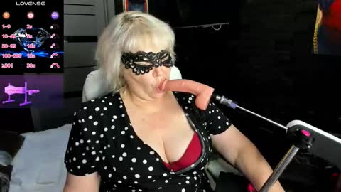 laylalaylamilf online show from 09.12.25