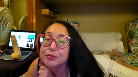 Snapshot of laylanajade chatting on 07.21.26 laylanajade online show from 07.21.26