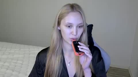 Snapshot of laylapretty001 chatting on 11.16.25 LaylaPretty001 online show from 11.16.25