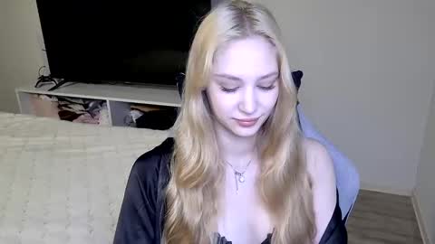 LaylaPretty001 online show from 05.25.26