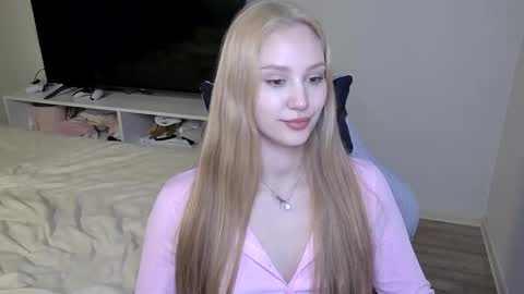 Laylla001 online show from 03.25.26