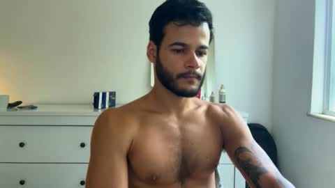 Snapshot of lcscerq chatting on 11.20.25 lcscerq online show from 11.20.25