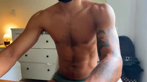 Snapshot of lcscerq chatting on 11.21.25 lcscerq online show from 11.21.25