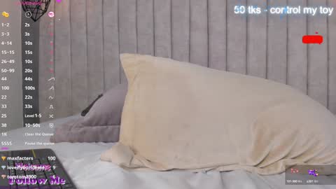 Snapshot of lea_gray chatting on 01.31.25 online show from 01.31.25