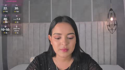 Snapshot of lea_gray chatting on 02.01.25 online show from 02.01.25