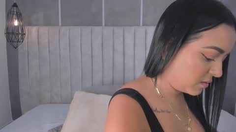 Snapshot of lea_gray chatting on 03.11.25 online show from 03.11.25