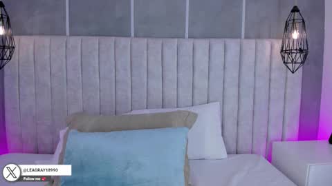 Snapshot of lea_gray chatting on 11.29.25 online show from 11.29.25