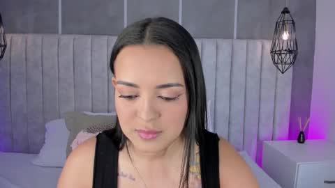 Snapshot of lea_gray chatting on 01.14.26 online show from 01.14.26