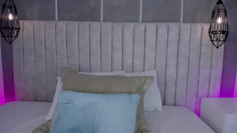 Snapshot of lea_gray chatting on 02.20.26 online show from 02.20.26