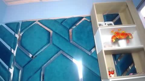 Snapshot of lea_sweetly chatting on 09.20.25 lea sewwtly online show from 09.20.25