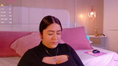 Snapshot of leah_bensoon chatting on 10.04.25 Leah online show from 10.04.25