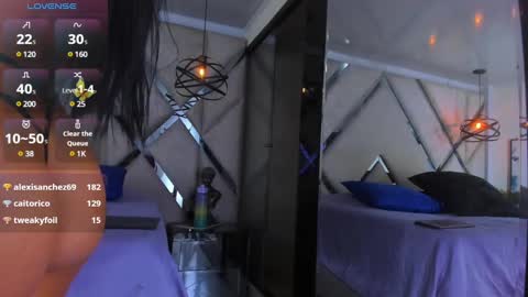 ---Leah-- online show from 01.18.25