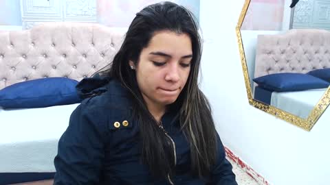 Leah online show from 12.14.24