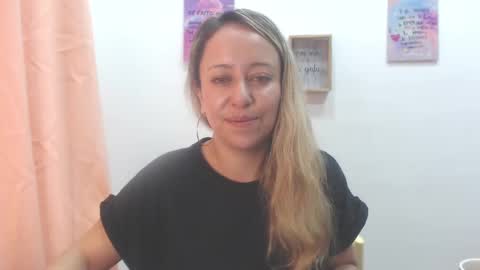 leah_susman online show from 02.09.25