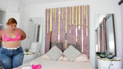 Leah  online show from 02.22.25