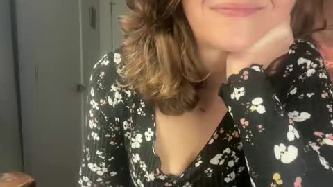 Leah Sparkles online show from 03.16.26