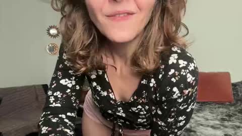 Leah Sparkles online show from 04.11.26