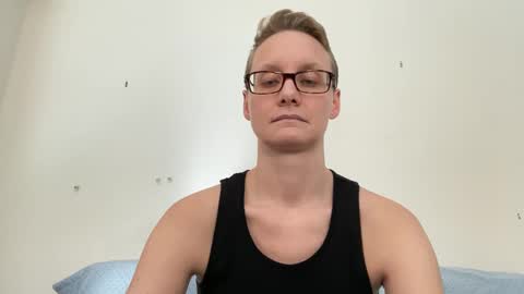 Lee online show from 02.14.25