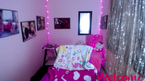 Leandra online show from 02.11.25