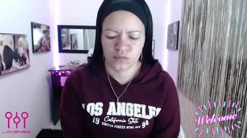 Leandra online show from 10.15.25