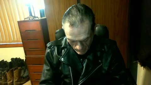 Snapshot of leathergreaser chatting on 06.28.26 leathergreaser online show from 06.28.26