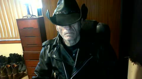 Snapshot of leathergreaser chatting on 07.12.26 leathergreaser online show from 07.12.26
