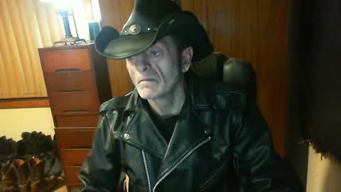 Snapshot of leathergreaser chatting on 07.20.26 leathergreaser online show from 07.20.26