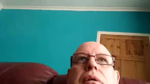 leatherpants68 online show from 10.11.25