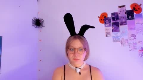 Ellie online show from 12.04.25