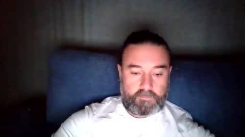 lecheare28 online show from 11.18.25